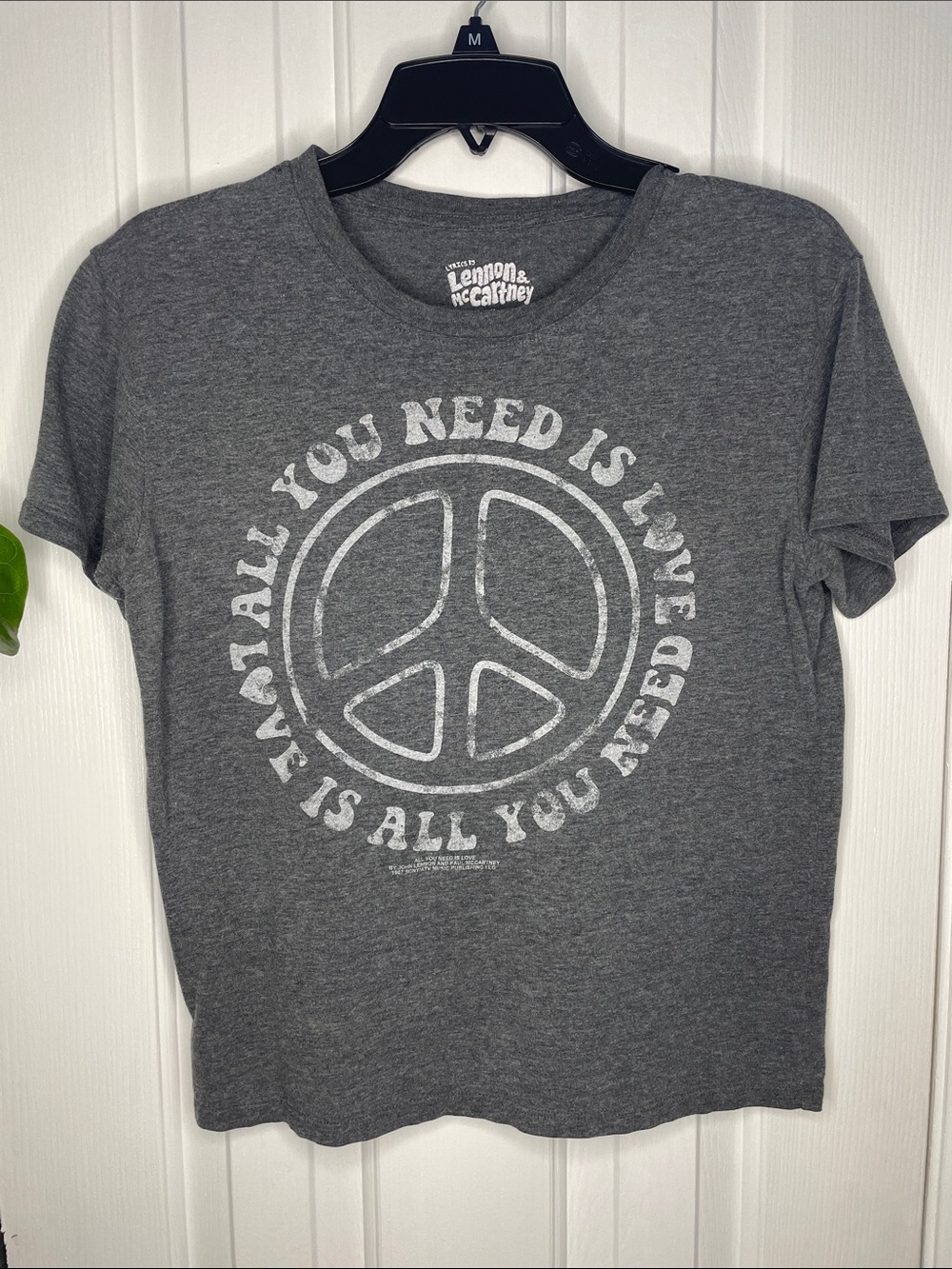 Woman’s medium Gray Peace Graphic Tee